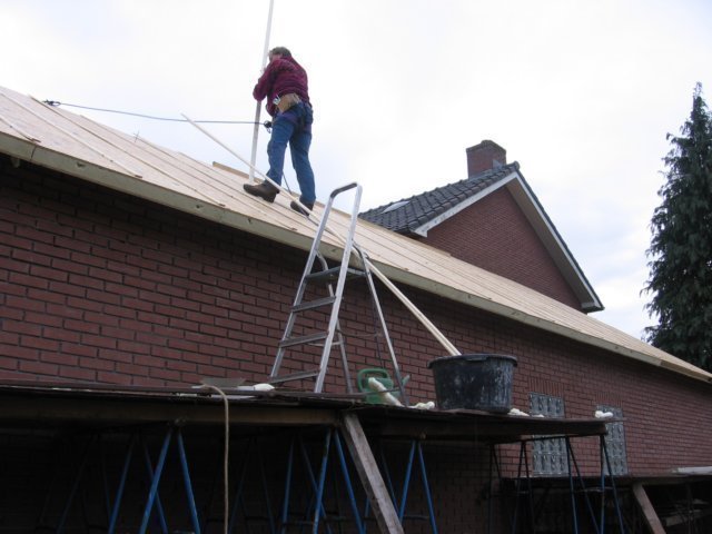 delaatstetengelsendankunnendepanlatteneropalsdeeindgevelisopgemetselddepannenindebreedteuitgelegd.jpg