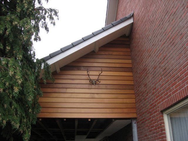 zelfshetrendiergeweimaarweeropgehangen.jpg